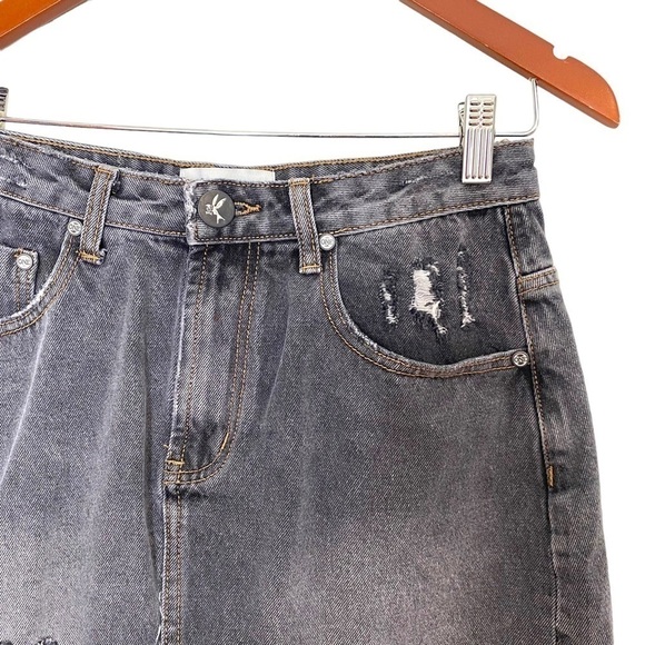 ONE Teaspoon 2020 Mini Skirt- High Waisted Distressed Washed Black Denim Skirt - Picture 3 of 10